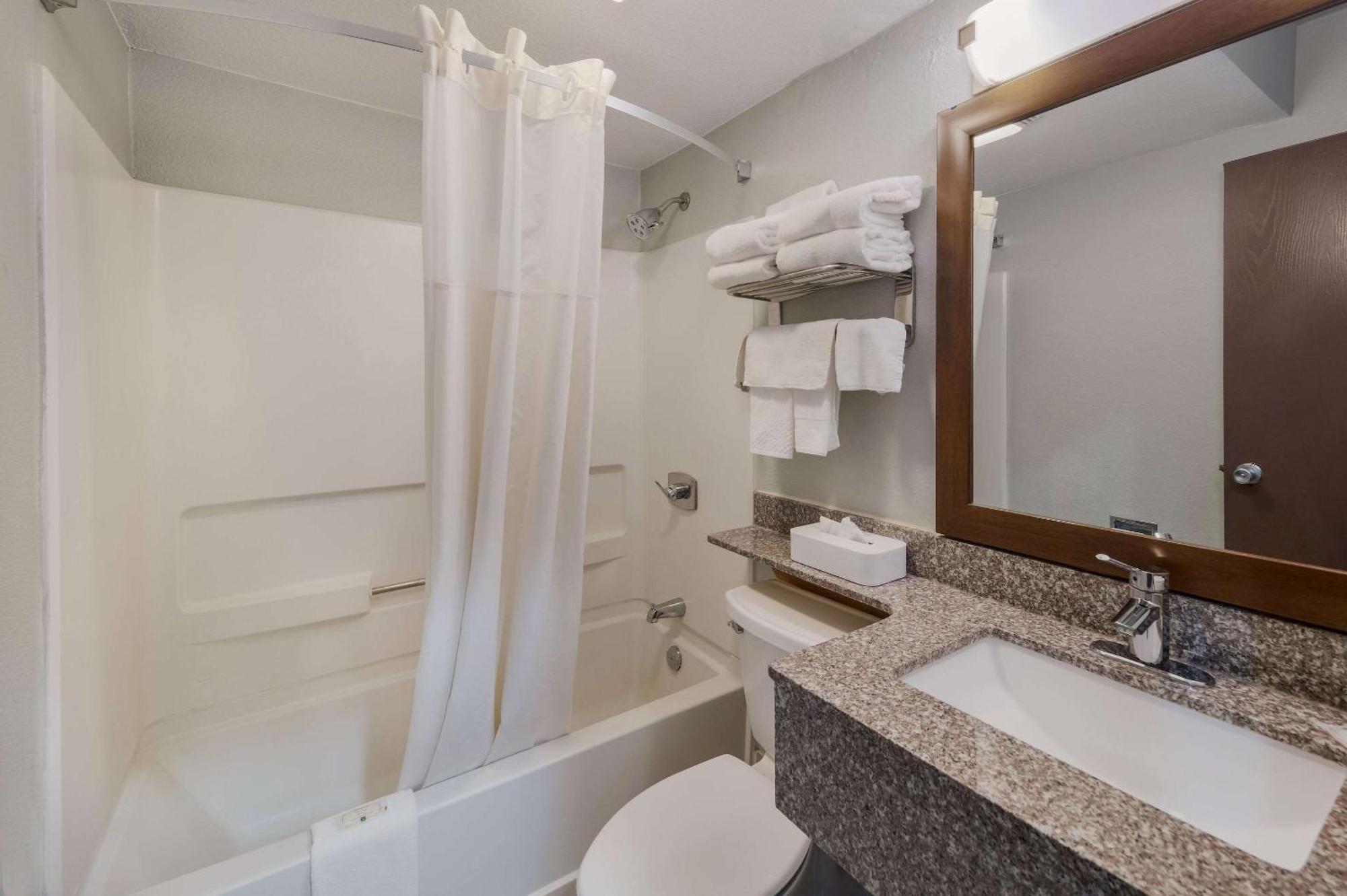 Quality Inn - Denton Kültér fotó
